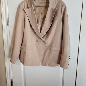 Elegant Tan Women's Blazer